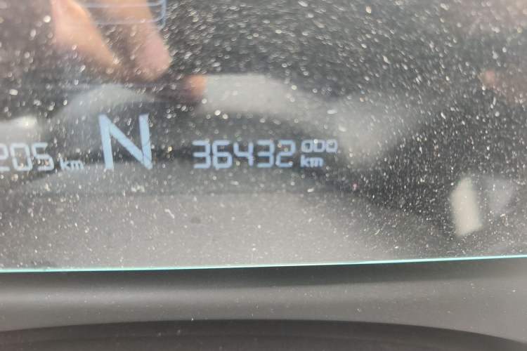 Used Geometry E Firefly 2022 320KM Cute Tiger 4-Seater Odometer Close Up
