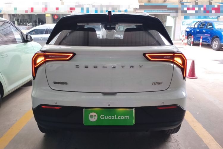 Used Geometry E Firefly 2022 401 km Linglong Tiger 4 Seats Rear