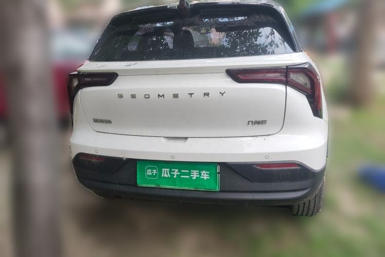 Used Geometry E Firefly 2022 401 km Linglong Tiger 4 Seats Rear