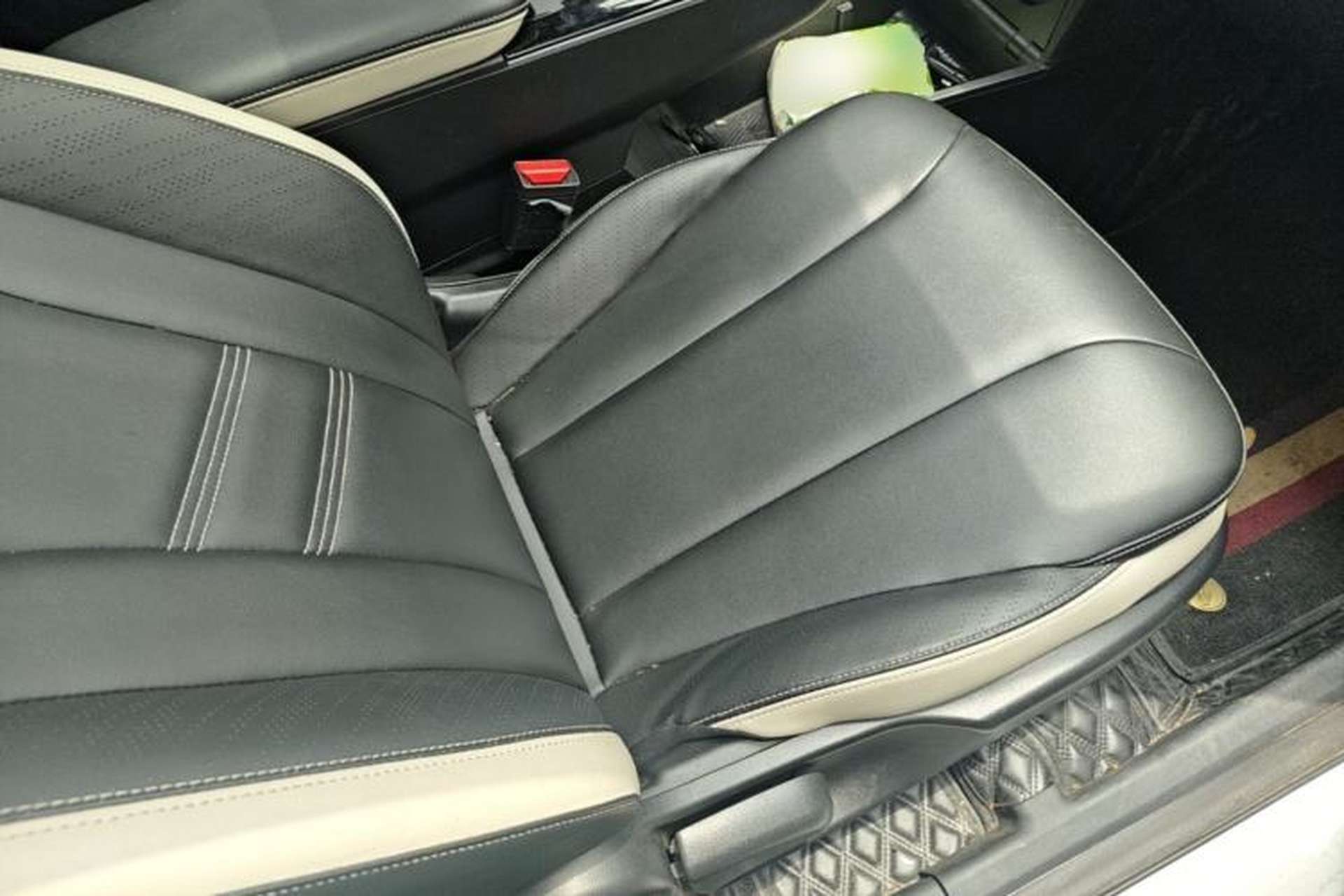 Used Geometry E Firefly 2022 401 km Linglong Tiger 4 Seats Right Front Seat