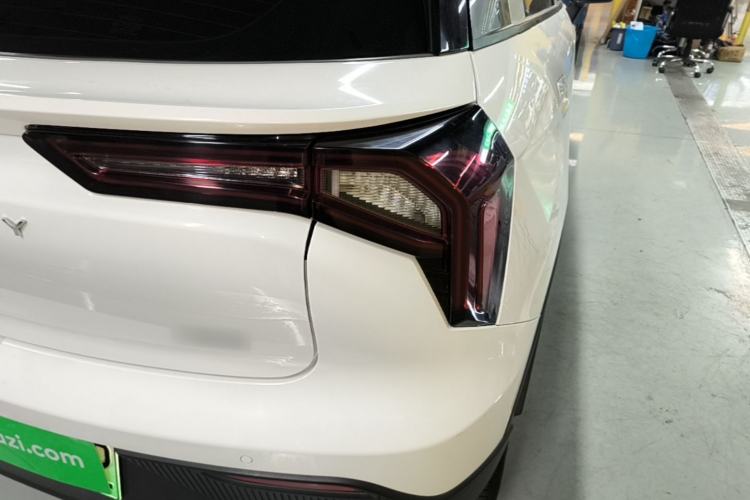 Used Geometry E Firefly 2022 401 km Linglong Tiger 4 Seats Right Rear Taillight