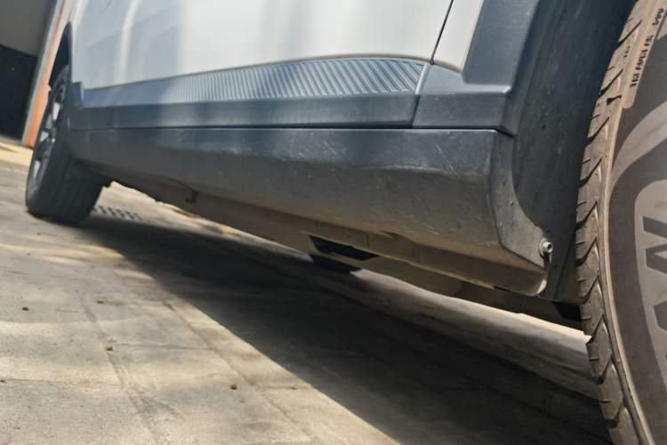 Used Geometry E Firefly 2022 401 km Linglong Tiger 4 Seats Right Side Sill