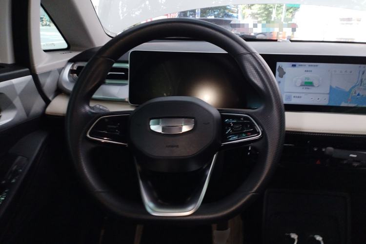 Used Geometry E Firefly 2022 401 km Linglong Tiger 4 Seats Steering Wheel