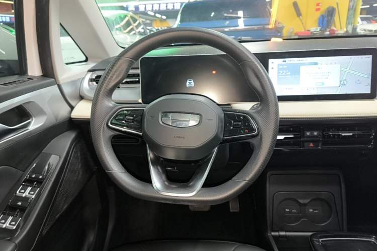 Used Geometry E Firefly 2022 401 km Linglong Tiger 4 Seats Steering Wheel