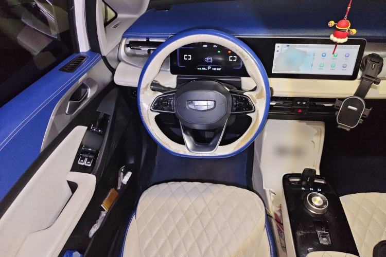 Used Geometry E Firefly 2022 401 km Linglong Tiger 4 Seats Steering Wheel