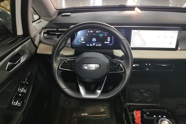 Used Geometry E Firefly 2022 401 km Linglong Tiger 4 Seats Steering Wheel