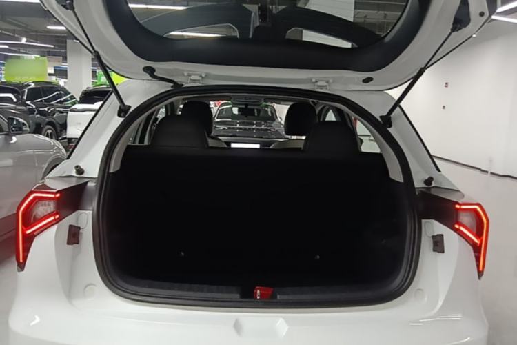 Used Geometry E Firefly 2022 320KM Cute Tiger 4-Seater Trunk