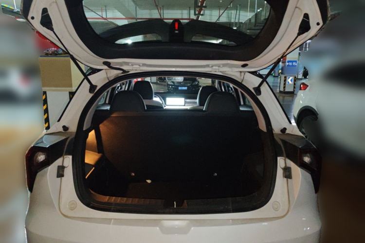 Used Geometry E Firefly 2022 401KM Lightning Tiger 4-Seater Trunk