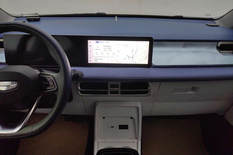 Used Geometry E Firefly 2022 401 km Linglong Tiger 4 Seats Audio And AC Panel