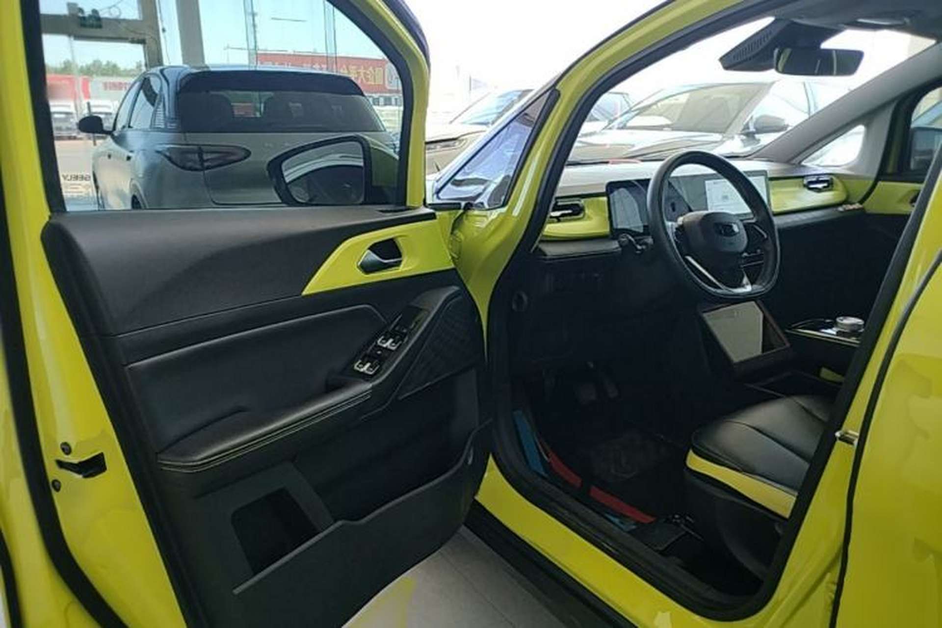 Used Geometry E Firefly 2022 401KM Lightning Tiger 4-Seater Driver Seat