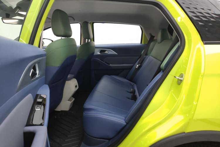 Used Geometry E Firefly 2022 401 km Linglong Tiger 4 Seats Right Rear Seat