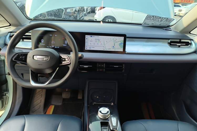 Used Geometry E Firefly 2023 401KM Linglong Tiger 5-Seater Audio And AC Panel