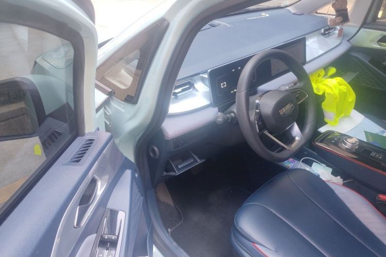 Used Geometry E Firefly 2023 401KM Linglong Tiger 5-Seater Driver Seat