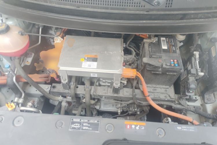 Used Geometry E Firefly 2023 401KM Linglong Tiger 5-Seater Engine Bay