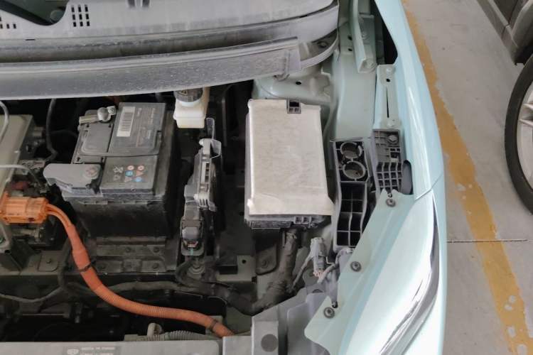 Used Geometry E Firefly 2023 401KM Linglong Tiger 5-Seater Engine Bay Left