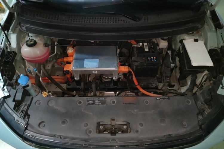 Used Geometry E Firefly 2023 401KM Linglong Tiger 5-Seater Engine Bay