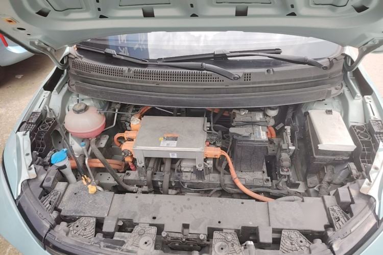 Used Geometry E Firefly 2023 401KM Lightning Tiger 5-Seater Engine Bay