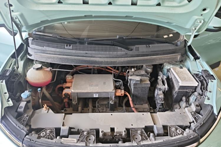 Used Geometry E Firefly 2023 401KM Linglong Tiger 5-Seater Engine Bay