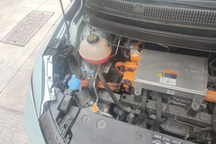 Used Geometry E Firefly 2023 401KM Linglong Tiger 5-Seater Engine Bay Right