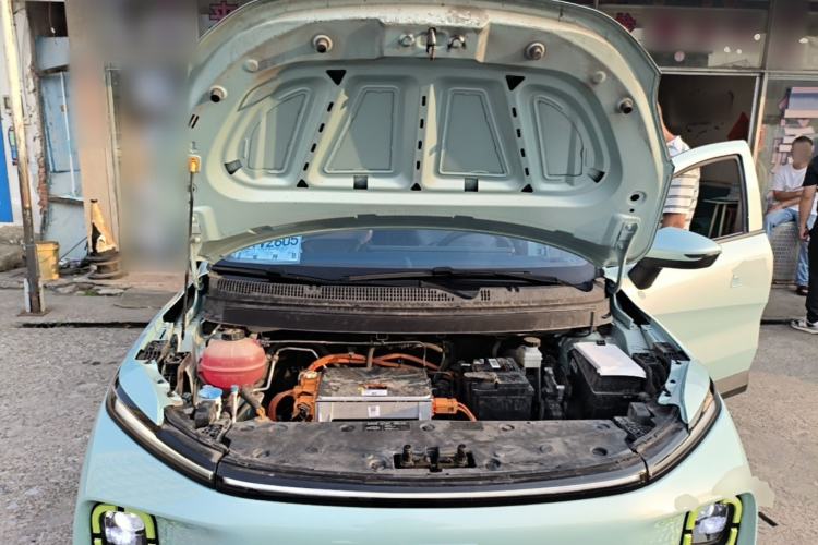 Used Geometry E Firefly 2023 401KM Linglong Tiger 5-Seater Engine Bay