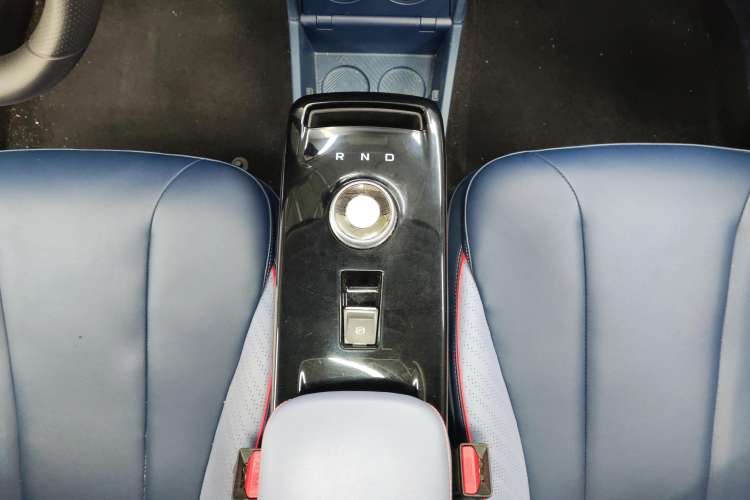 Used Geometry E Firefly 2023 401KM Linglong Tiger 5-Seater Gear Lever