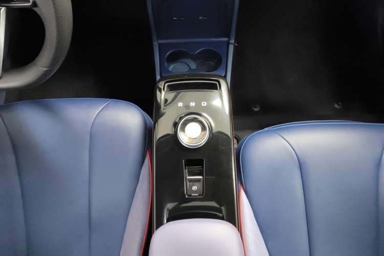 Used Geometry E Firefly 2023 401KM Lightning Tiger 5-Seater Gear Lever