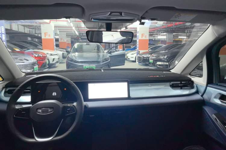 Used Geometry E Firefly 2023 401KM Linglong Tiger 5-Seater Headliner