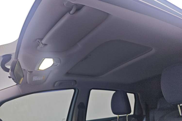 Used Geometry E Firefly 2023 401KM Linglong Tiger 5-Seater Headliner