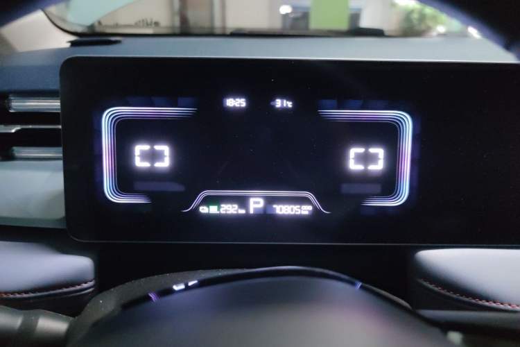 Used Geometry E Firefly 2023 401KM Linglong Tiger 5-Seater Instrument Cluster
