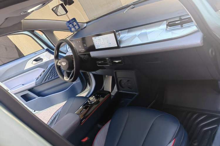 Used Geometry E Firefly 2023 401KM Linglong Tiger 5-Seater Interior 7