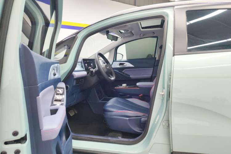 Used Geometry E Firefly 2023 401KM Linglong Tiger 5-Seater Left Front Seat