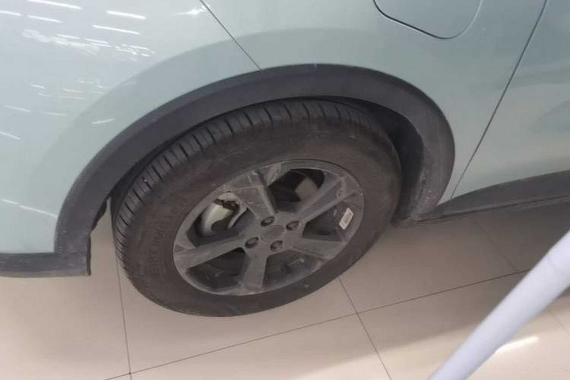 Used Geometry E Firefly 2023 401KM Linglong Tiger 5-Seater Left Front Wheel Hub