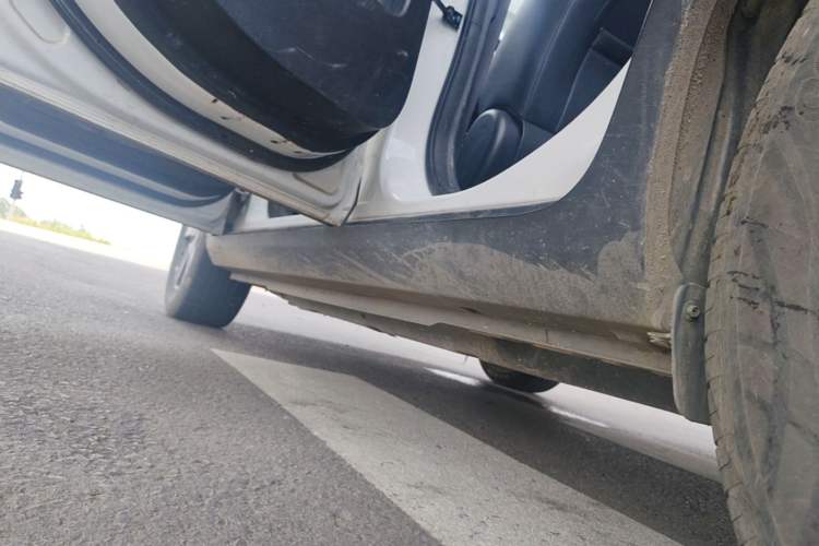 Used Geometry E Firefly 2023 401KM Linglong Tiger 5-Seater Left Side Sill