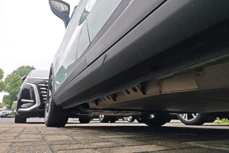 Used Geometry E Firefly 2023 401KM Linglong Tiger 5-Seater Left Side Sill