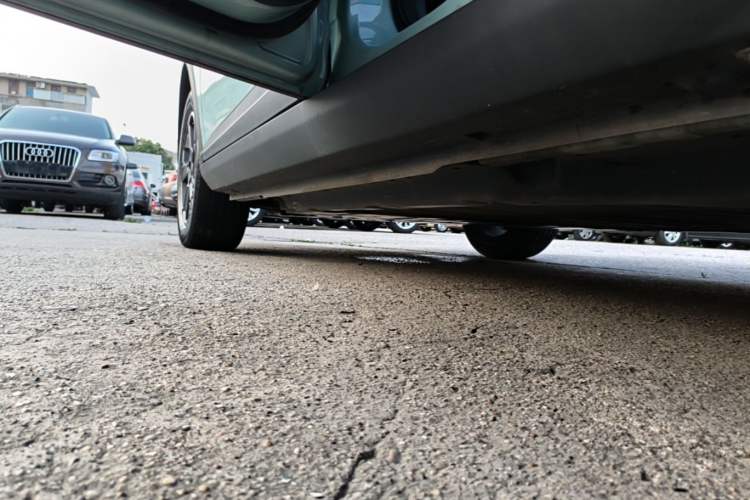 Used Geometry E Firefly 2023 401KM Linglong Tiger 5-Seater Left Side Sill