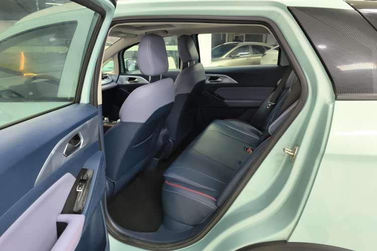 Used Geometry E Firefly 2023 401KM Lightning Tiger 5-Seater Right Rear Seat
