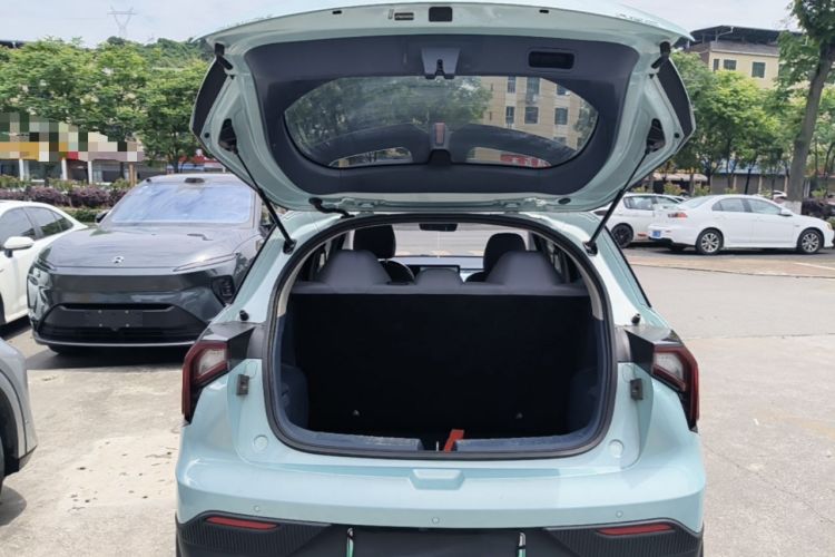 Used Geometry E Firefly 2023 401KM Lightning Tiger 5-Seater Trunk