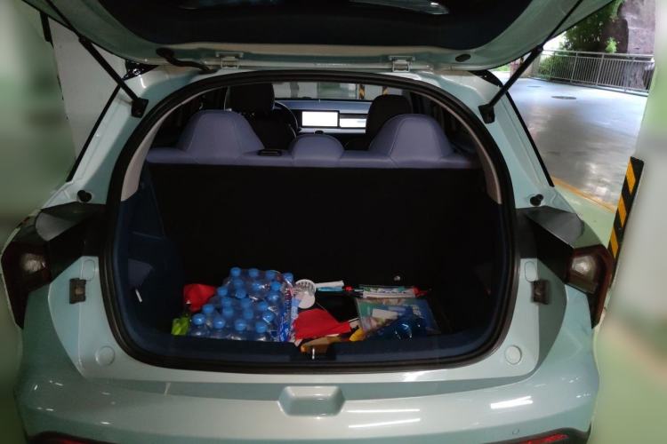 Used Geometry E Firefly 2023 401KM Linglong Tiger 5-Seater Trunk