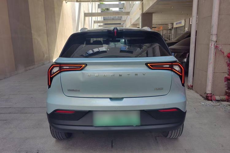 Used Geometry E Firefly 2023 401KM Linglong Tiger 5-Seater Trunk