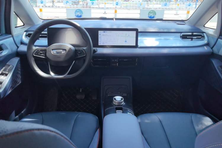 Used Geometry E Firefly 2023 401KM Linglong Tiger 5-Seater Center Console
