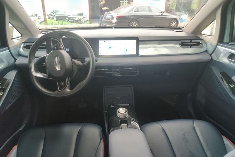 Used Geometry E Firefly 2023 401KM Linglong Tiger 5-Seater Center Console