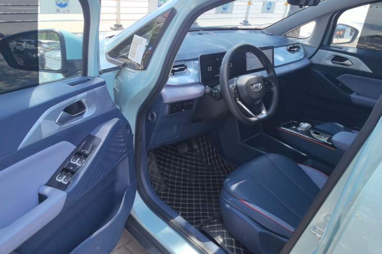 Used Geometry E Firefly 2023 401KM Linglong Tiger 5-Seater Driver Seat