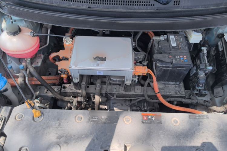 Used Geometry E Firefly 2023 401KM Linglong Tiger 5-Seater Engine Bay