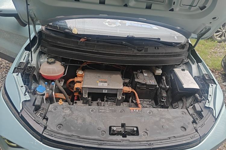 Used Geometry E Firefly 2023 401KM Linglong Tiger 5-Seater Engine Bay