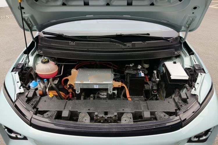 Used Geometry E Firefly 2023 401KM Linglong Tiger 5-Seater Engine Bay