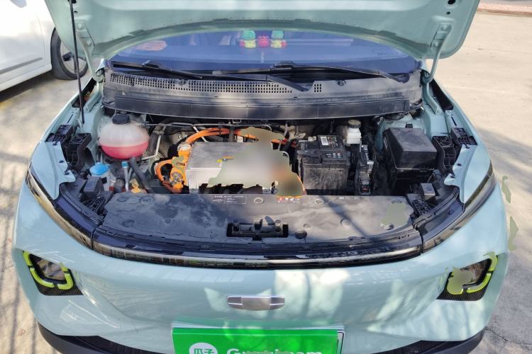 Used Geometry E Firefly 2023 401KM Linglong Tiger 5-Seater Engine Bay