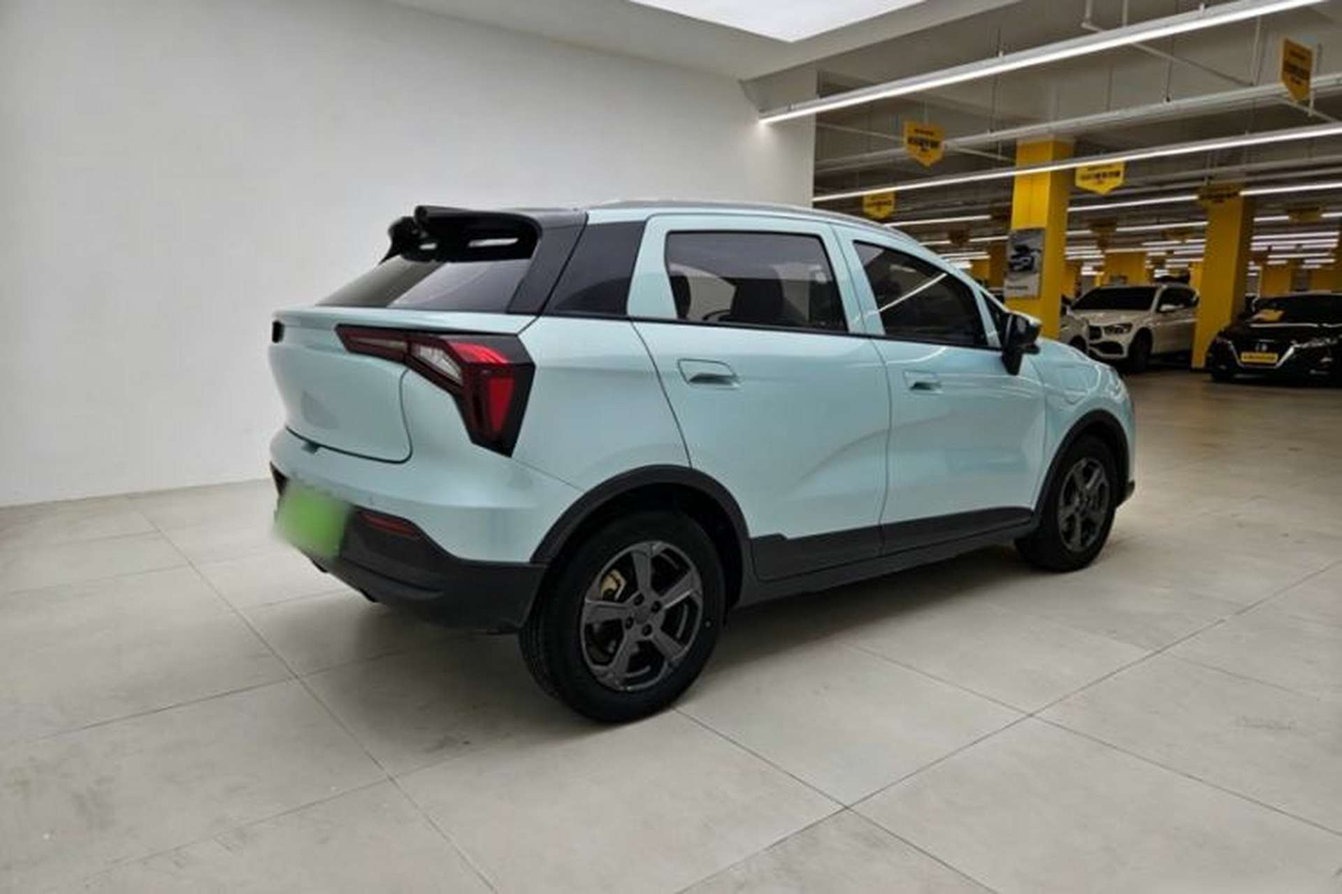 Used Geometry E Firefly 2023 401KM Linglong Tiger 5-Seater Exterior 1