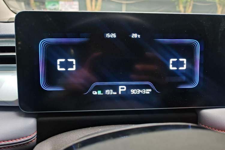 Used Geometry E Firefly 2023 320KM Cute & Handsome Tiger 5 Seats Instrument Cluster