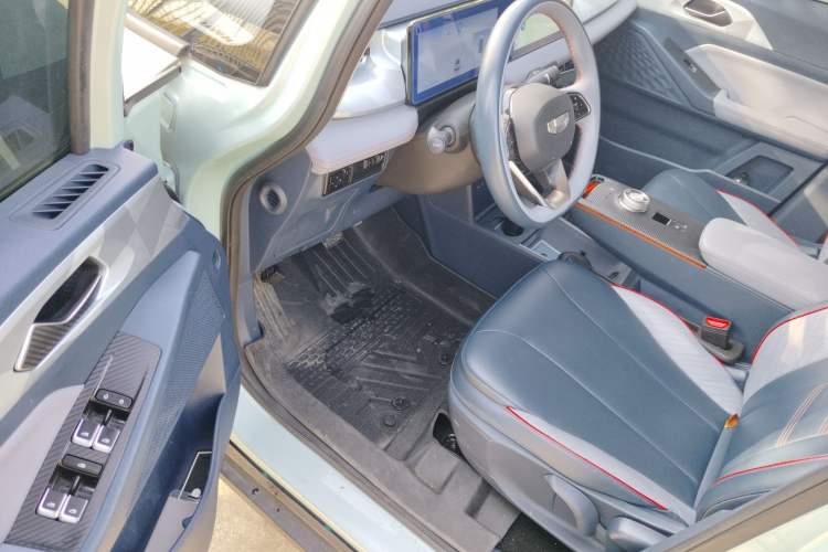 Used Geometry E Firefly 2023 401KM Linglong Tiger 5-Seater Interior 3