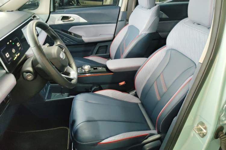 Used Geometry E Firefly 2023 320KM Cute & Handsome Tiger 5 Seats Left Front Seat
